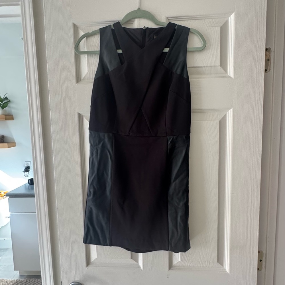 Laundry By Shelli Segal Black and Gray Mini Dress